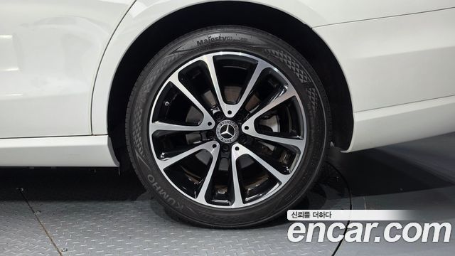 Mercedes-Benz E-Class (W213) E250 Avantgarde 2020 — фото 21