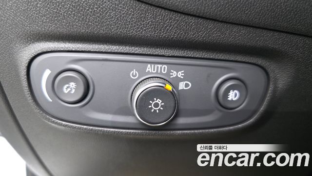 Chevrolet Next Equinox 2WD Premier 2022 — фото 20