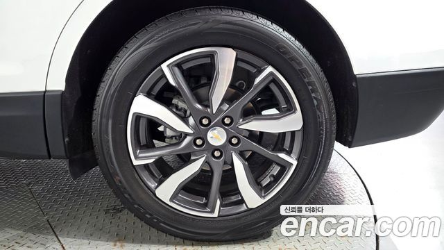 Chevrolet Next Equinox 2WD Premier 2022 — фото 21