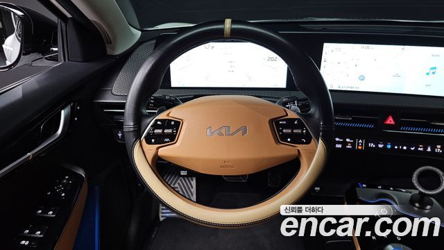 Kia EV6 Standard Earth 2023 — фото 13