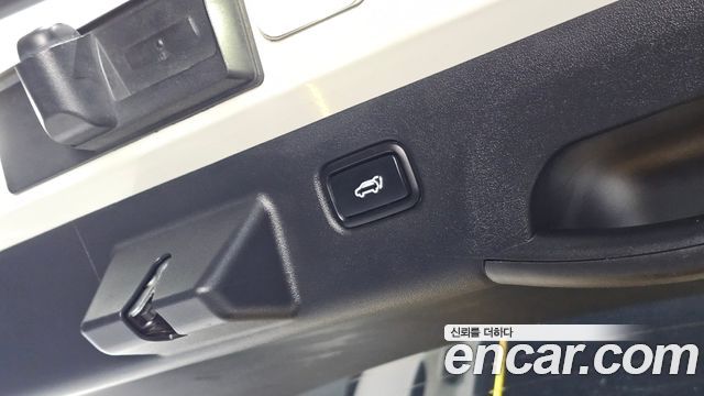 Kia EV6 Standard Earth 2023 — фото 18
