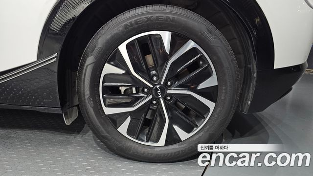Kia EV6 Standard Earth 2023 — фото 21