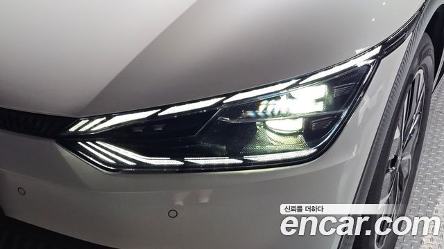Kia EV6 Standard Earth 2023 — фото 22