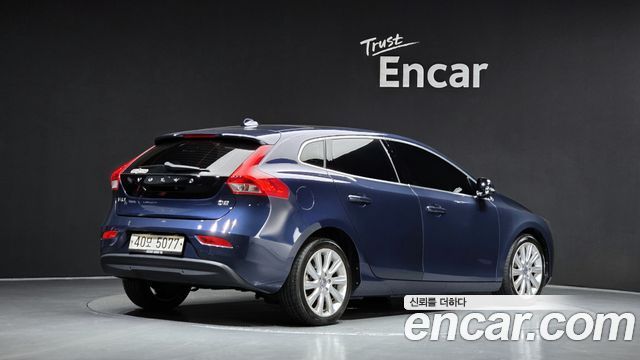 Volvo V40 D2 2nd 2014 — фото 2