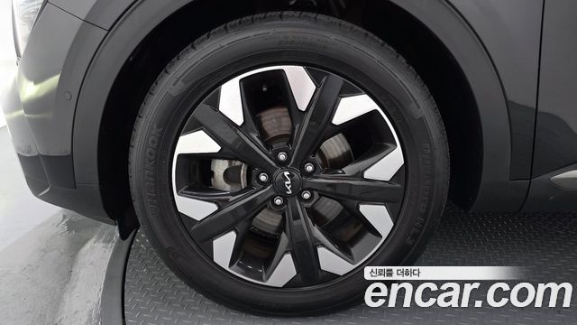 Kia Sportage (V) Diesel 2.0 2WD Signature Gravity 2023 — фото 5