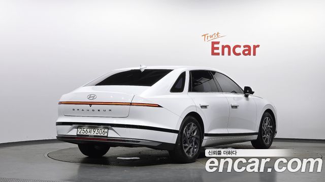 Hyundai Grandeur (GN7) 3.5 LPG 2WD Exclusive 2025 — фото 2