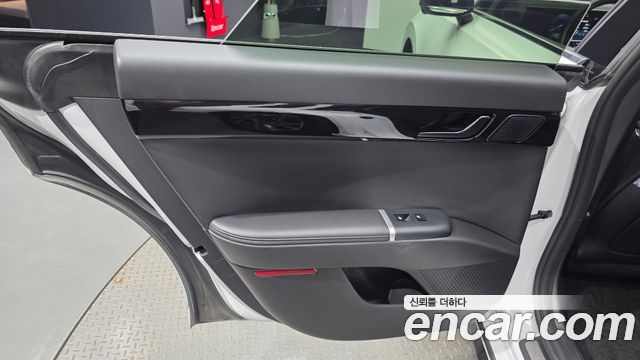 Hyundai Grandeur (GN7) 3.5 LPG 2WD Exclusive 2025 — фото 25