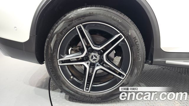 Mercedes-Benz GLC-Class (X253) GLC300 4MATIC Premium Coupe 2021 — фото 5