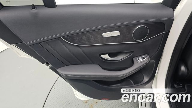Mercedes-Benz GLC-Class (X253) GLC300 4MATIC Premium Coupe 2021 — фото 31