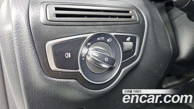 Mercedes-Benz GLC-Class (X253) GLC300 4MATIC Premium Coupe 2021 — фото 34