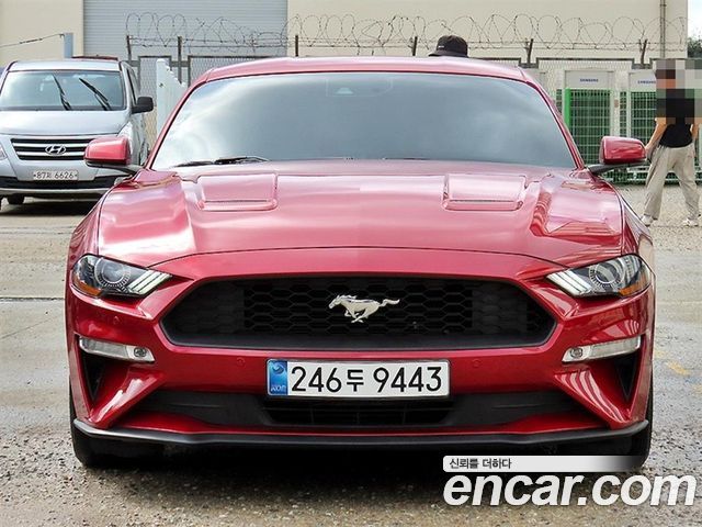 Ford Mustang Coupe