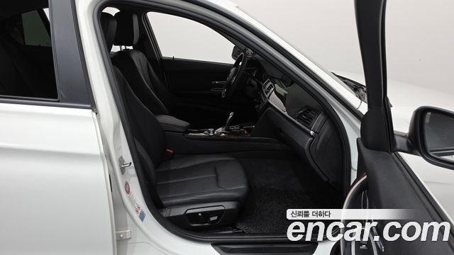 BMW 3 Series (F30) 320i 2013 — фото 11