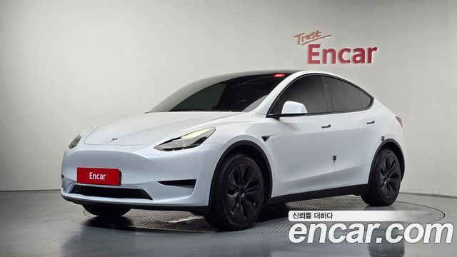 Tesla Model Y RWD