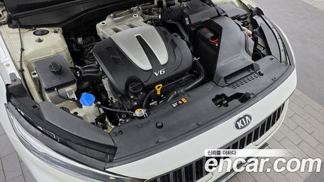 Kia K7 Premier 3.0 LPI Prestige 2020 — фото 6