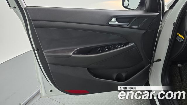 Hyundai Tucson Gasoline 1.6 turbo 2WD Modern 2020 — фото 24