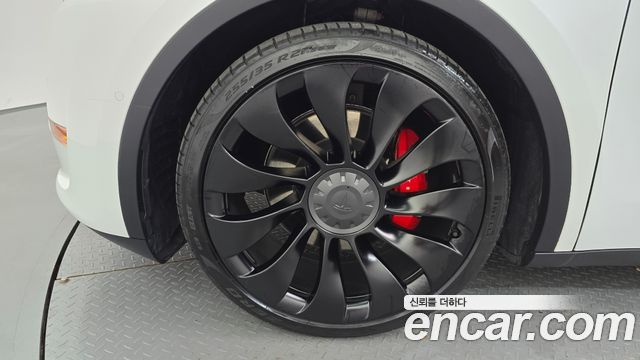 Tesla Model Y Performance AWD 2021 — фото 5