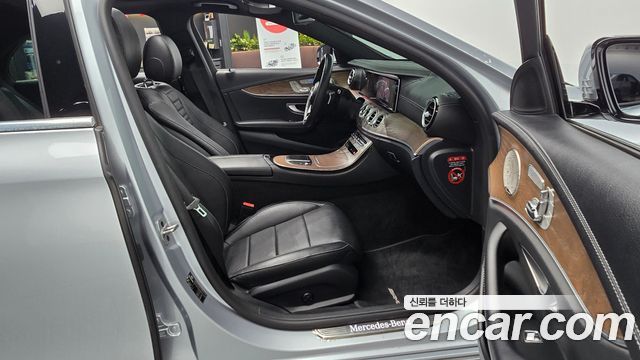 Mercedes-Benz E-Class (W213) E300e 4MATIC Exclusive 2021 — фото 26