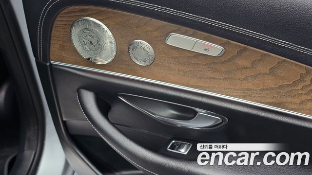 Mercedes-Benz E-Class (W213) E300e 4MATIC Exclusive 2021 — фото 31