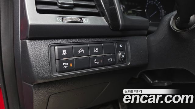 KG Mobility (SsangYong) Rexton Sports Khan Diesel 2.2 2WD Noblesse 2021 — фото 17
