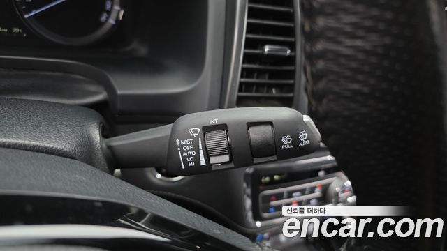 KG Mobility (SsangYong) Rexton Sports Khan Diesel 2.2 2WD Noblesse 2021 — фото 18