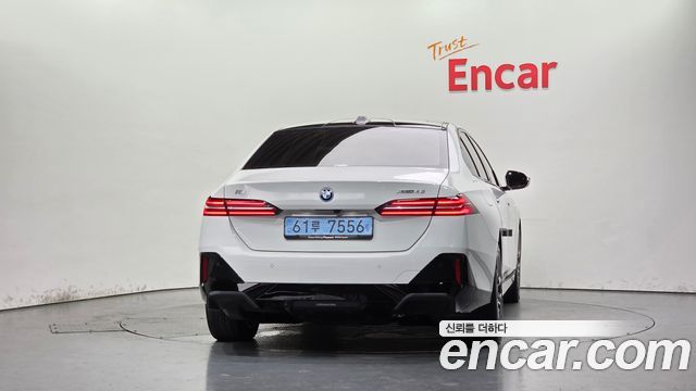 BMW i5 (G60) xDrive 40 M Sport 2025 — фото 4