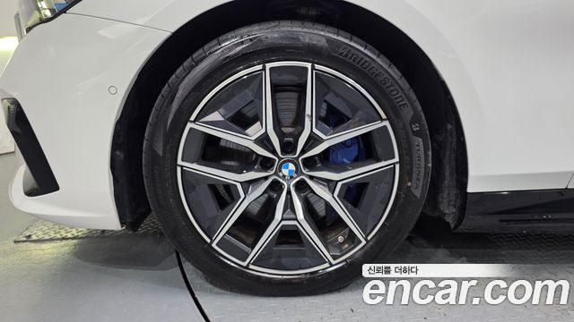 BMW i5 (G60) xDrive 40 M Sport 2025 — фото 5
