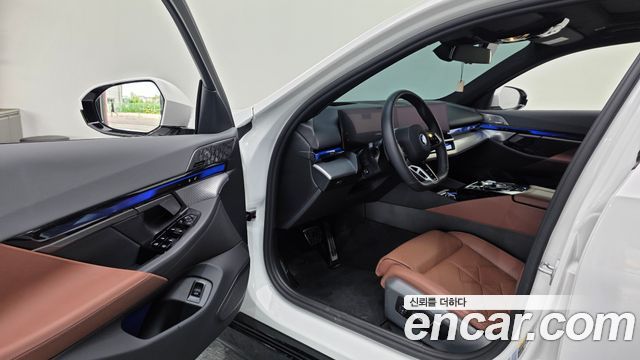 BMW i5 (G60) xDrive 40 M Sport 2025 — фото 10