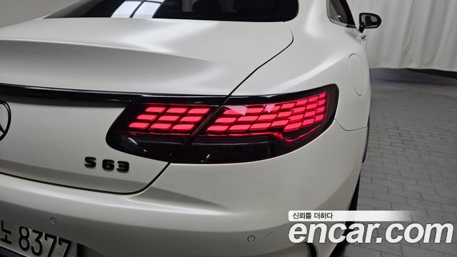 Mercedes-Benz S-Class (W222) S63 AMG 4MATIC+ Coupe 2021 — фото 23