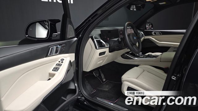 BMW X7 (G07) xDrive 40i M Sport 6STR 2025 — фото 10