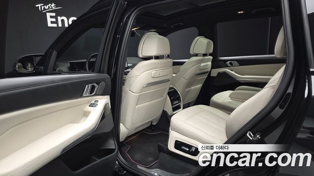 BMW X7 (G07) xDrive 40i M Sport 6STR 2025 — фото 26
