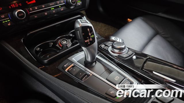 BMW 5 Series (F10) 520d 2013 — фото 9