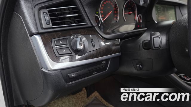 BMW 5 Series (F10) 520d 2013 — фото 16
