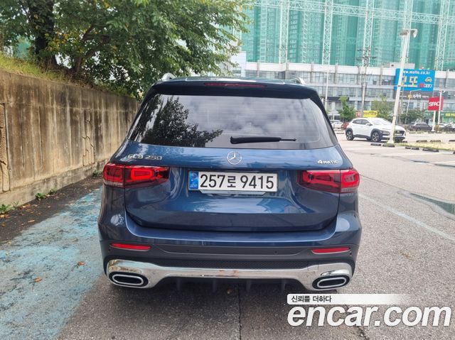 Mercedes-Benz GLB-Class (X247) GLB250 4MATIC 2023 — фото 4