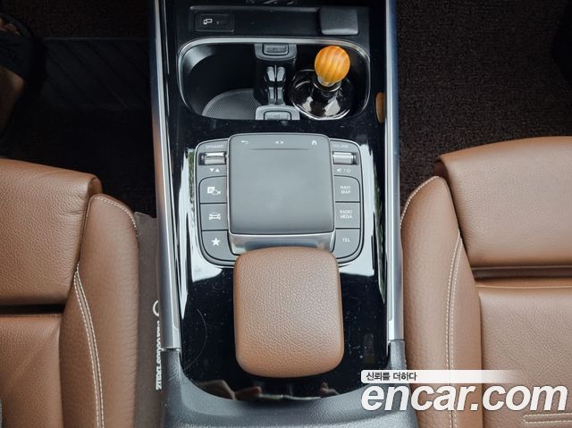 Mercedes-Benz GLB-Class (X247) GLB250 4MATIC 2023 — фото 21
