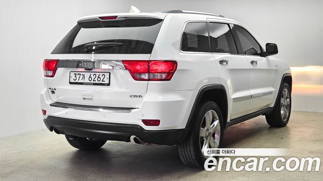 Jeep Grand Cherokee 3.0 Diesel Overland WK2 2013 — фото 2
