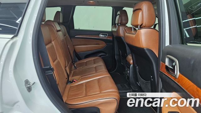 Jeep Grand Cherokee 3.0 Diesel Overland WK2 2013 — фото 21