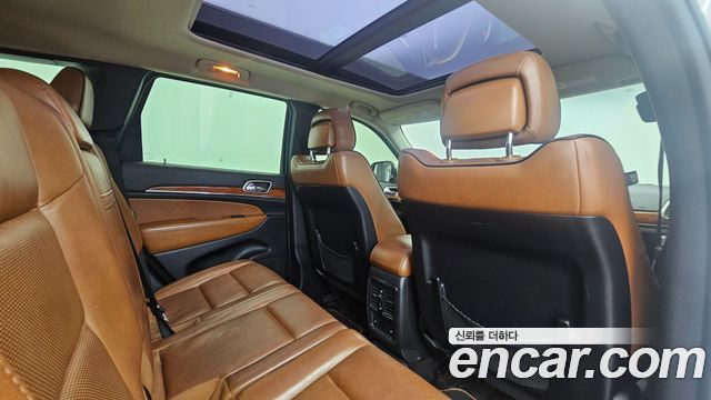 Jeep Grand Cherokee 3.0 Diesel Overland WK2 2013 — фото 22