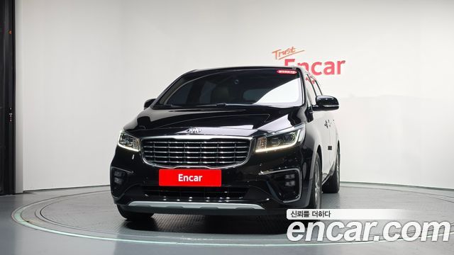 Kia Carnival 9-Seater Prstige 2019 — фото 3