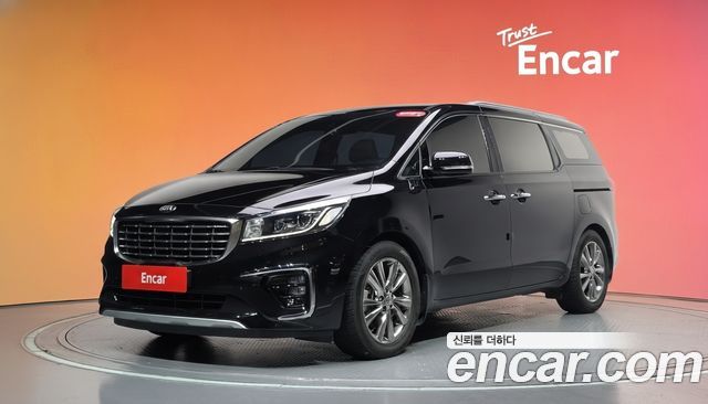 Kia Carnival 9-Seater Prstige 2019 — фото 1