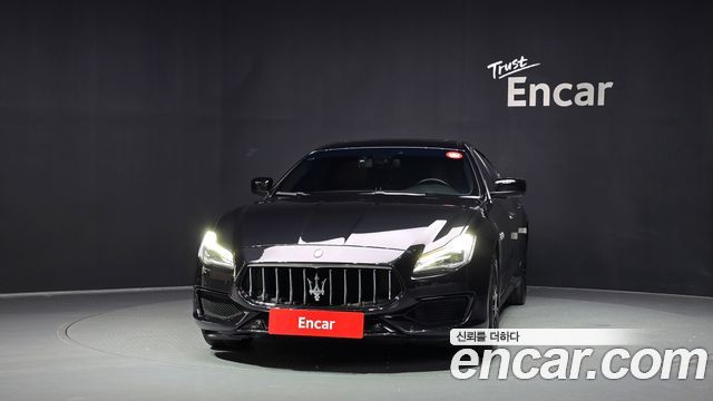 Maserati Quattroporte 3.0 Diesel 2015 — фото 3