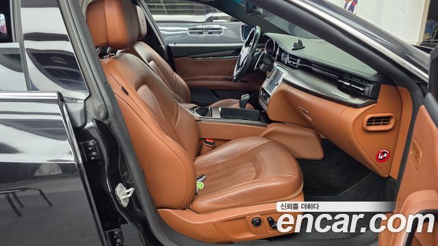 Maserati Quattroporte 3.0 Diesel 2015 — фото 11