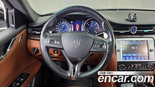 Maserati Quattroporte 3.0 Diesel 2015 — фото 13