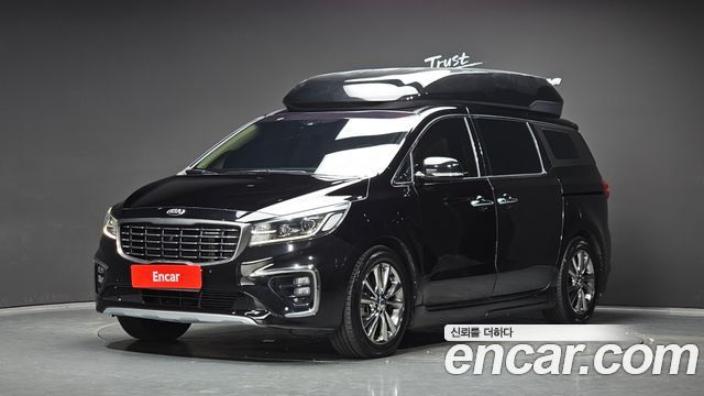 Kia Carnival 9-Seater Hi-Limousine Noblesse Special