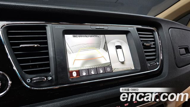 Kia Carnival 9-Seater Hi-Limousine Noblesse Special 2020 — фото 15