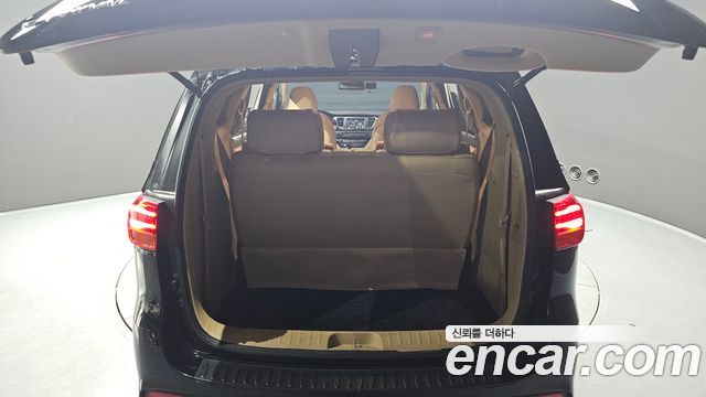 Kia Carnival 9-Seater Hi-Limousine Noblesse Special 2020 — фото 20