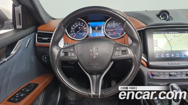 Maserati Ghibli 3.0 Diesel 3rd 2017 — фото 18