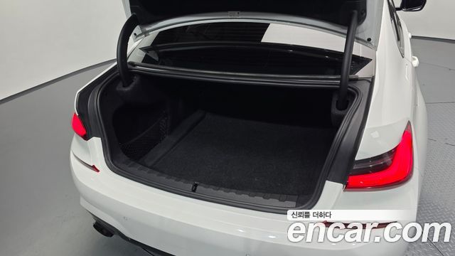 BMW 3 Series (G20) 330i M Sport 2019 — фото 32