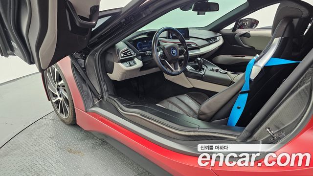 BMW i8 Coupe 2016 — фото 10