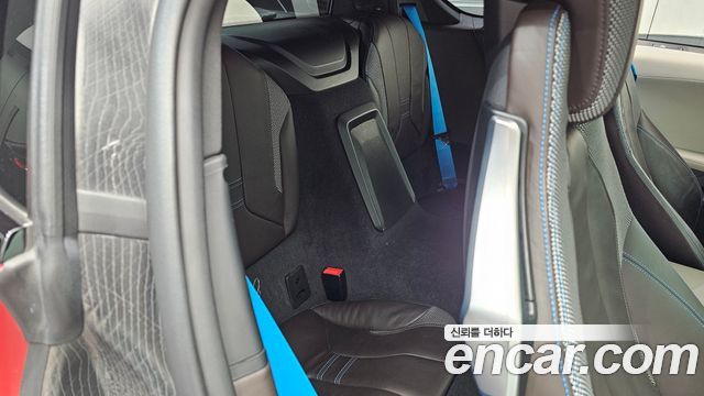 BMW i8 Coupe 2016 — фото 12