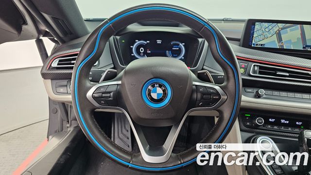 BMW i8 Coupe 2016 — фото 13